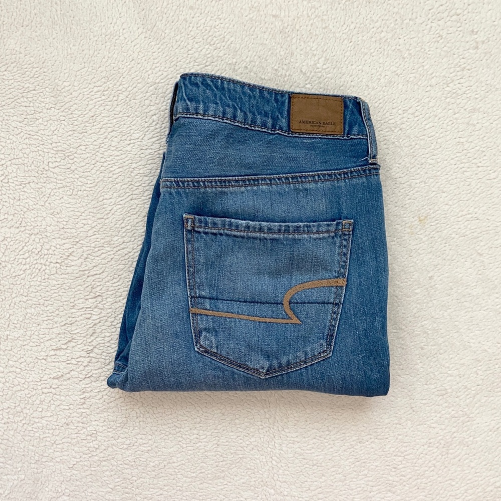 American Eagle Hi-Rise Tomgirl Jeans - Picture 14 of 16